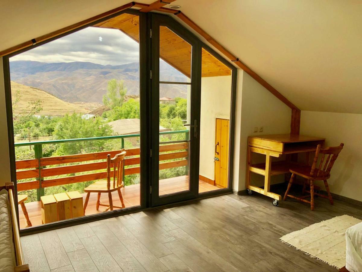Green Stone Boutique Hotel Yeghegnadzor Esterno foto